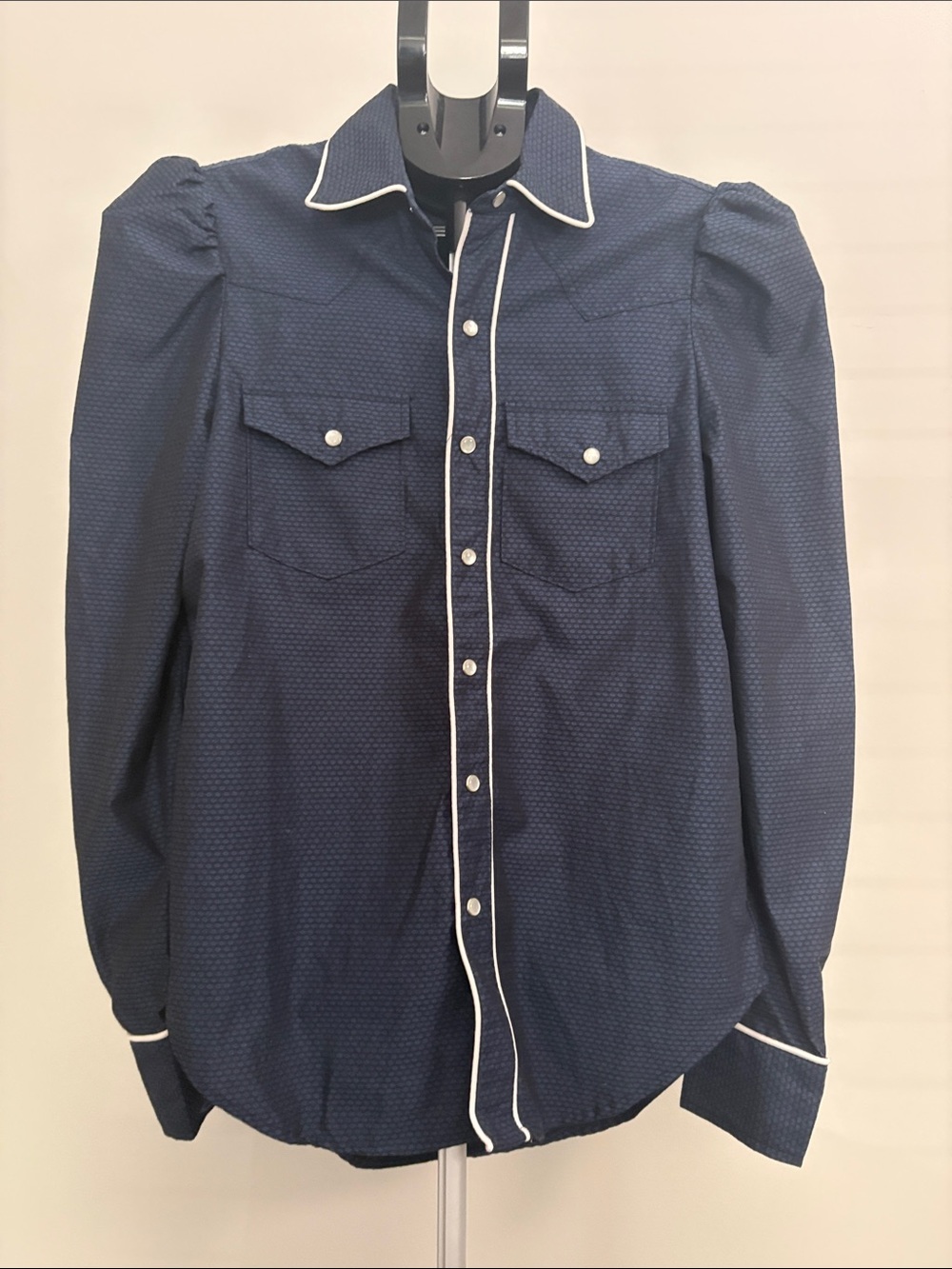 Greyson Navy Jacquard Puff
Long Sleeve Pearl Snaps